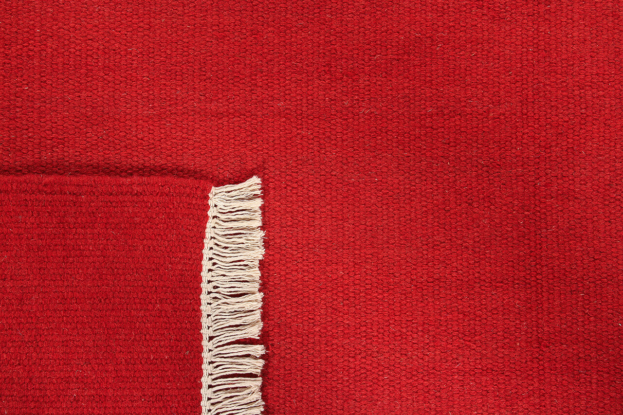 UBIQUE RED