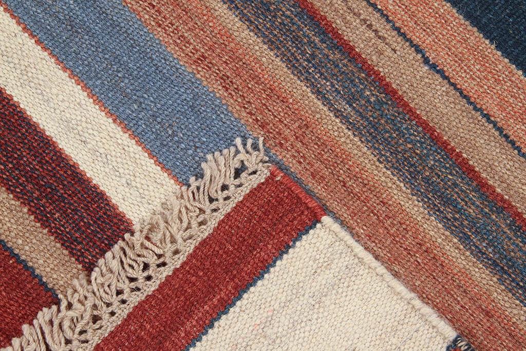 Tappeto Kilim Moderno Hippie in Lana Multicolore - Realizzato a Mano - Disegno a Strisce colorate