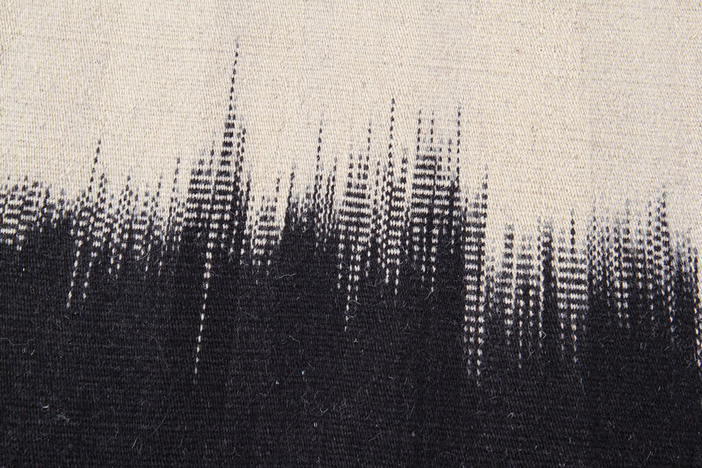 KILIM IKAT BLACK IVORY