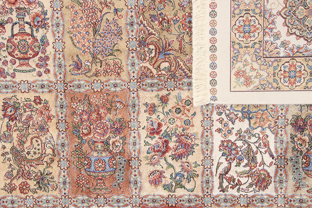 Tappeto Stile Orientale Qoum Shah - Effetto Seta - Disegno Classico - Rosso Crema