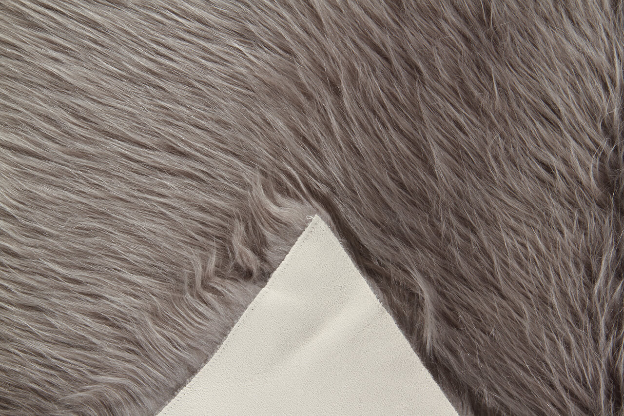 Eco Lambskin Grigio in Finta Pelliccia – Plaid, Tappeto o Coprisedia – Morbido, Elegante