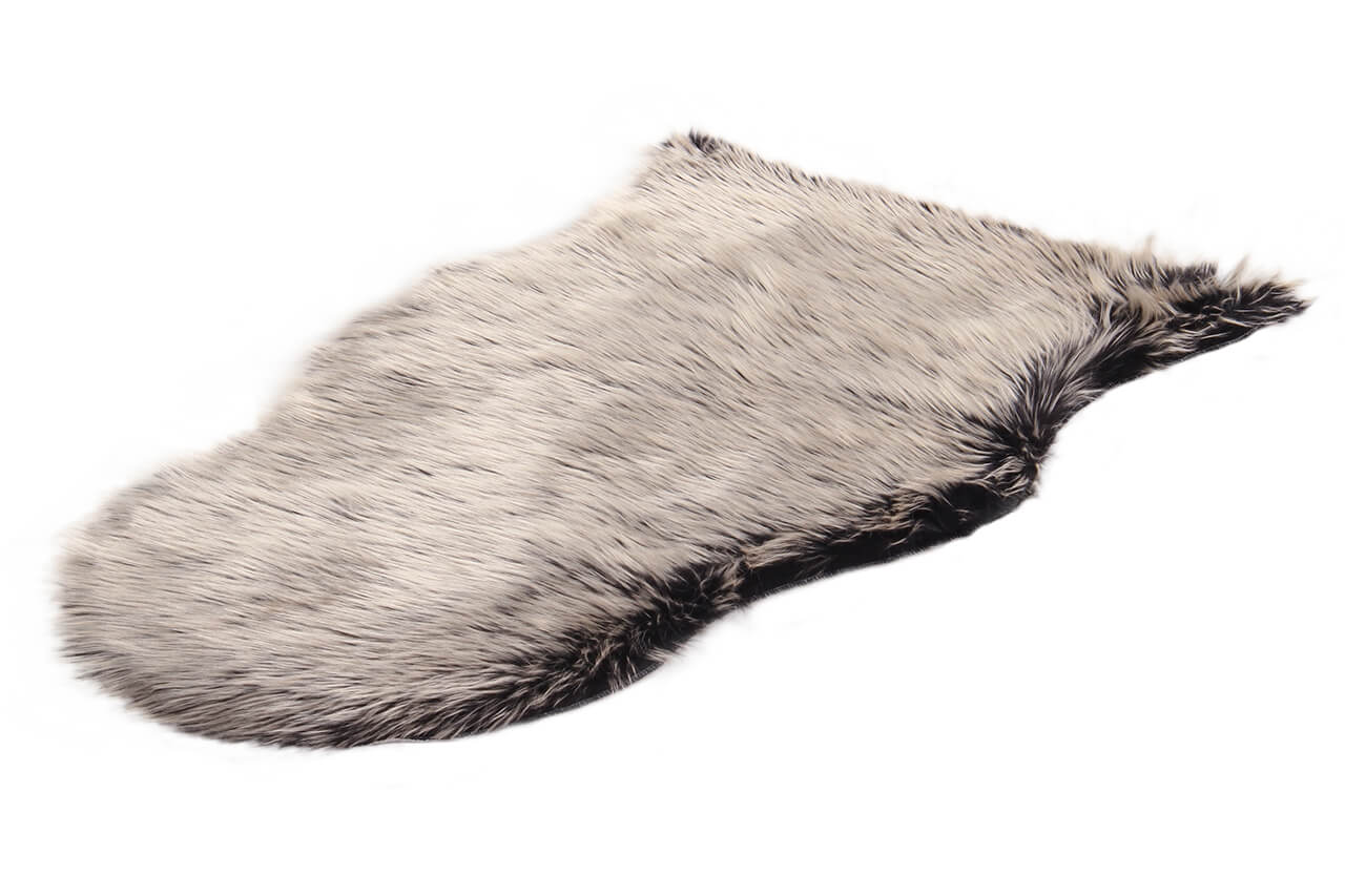 Eco Lambskin Taupe in Finta Pelliccia – Plaid, Tappeto o Coprisedia – Morbido, Elegante
