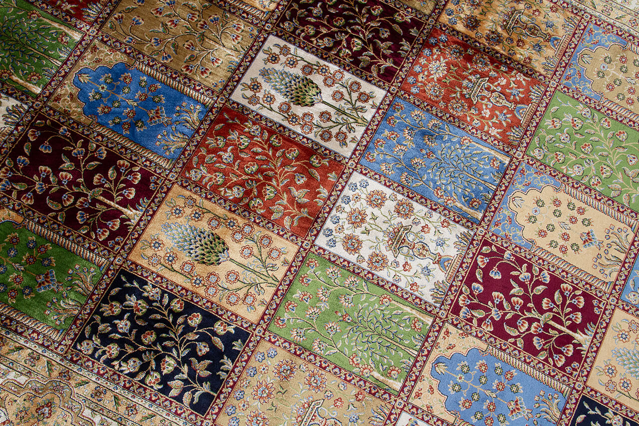 Tappeto Stile Orientale Qoum Shah - Effetto Seta - Disegno Classico - Multicolore