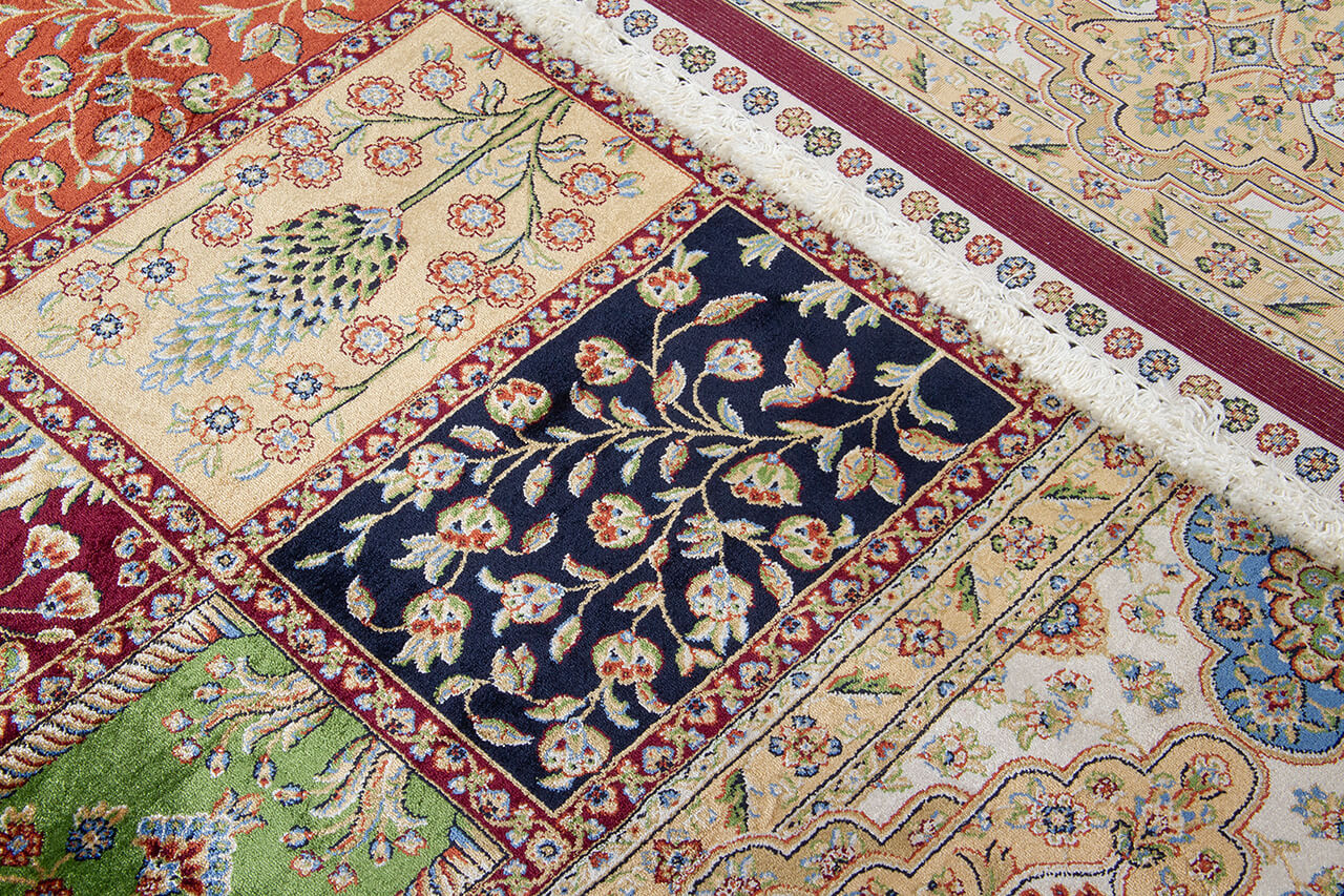 Tappeto Stile Orientale Qoum Shah - Effetto Seta - Disegno Classico - Multicolore