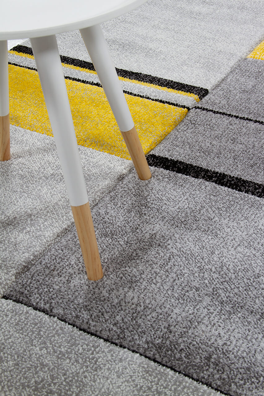 Tappeto Moderno Ray Geometrico - Giallo - Antiscivolo | Ideale per Soggiorno, Camera da Letto, Sala da Pranzo