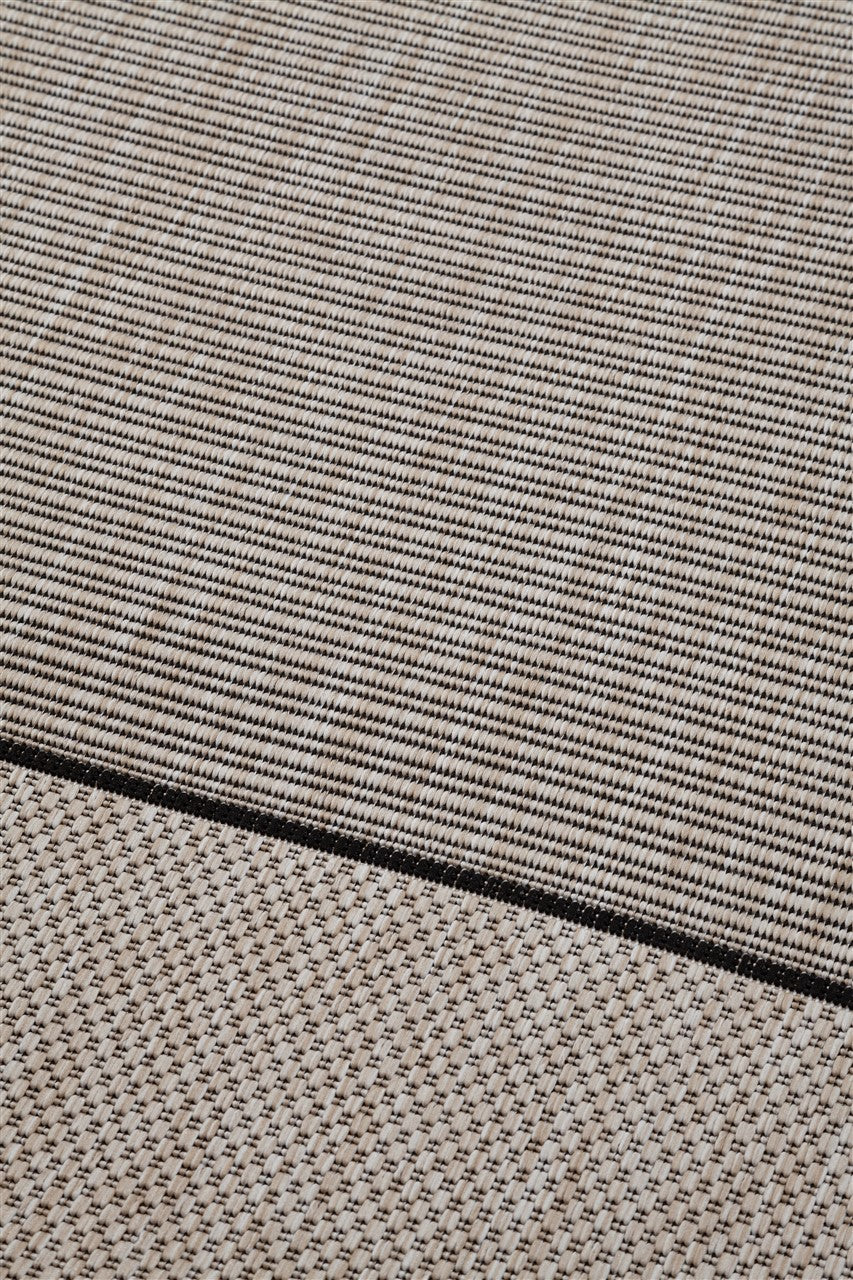 ARIA VANILLA/BLACK