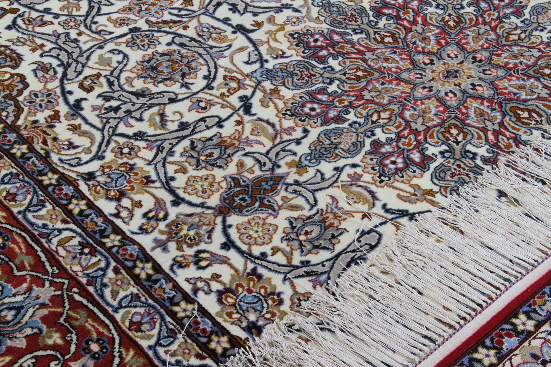Persian Isfahan Silk & Wool Rug 244_161 cm