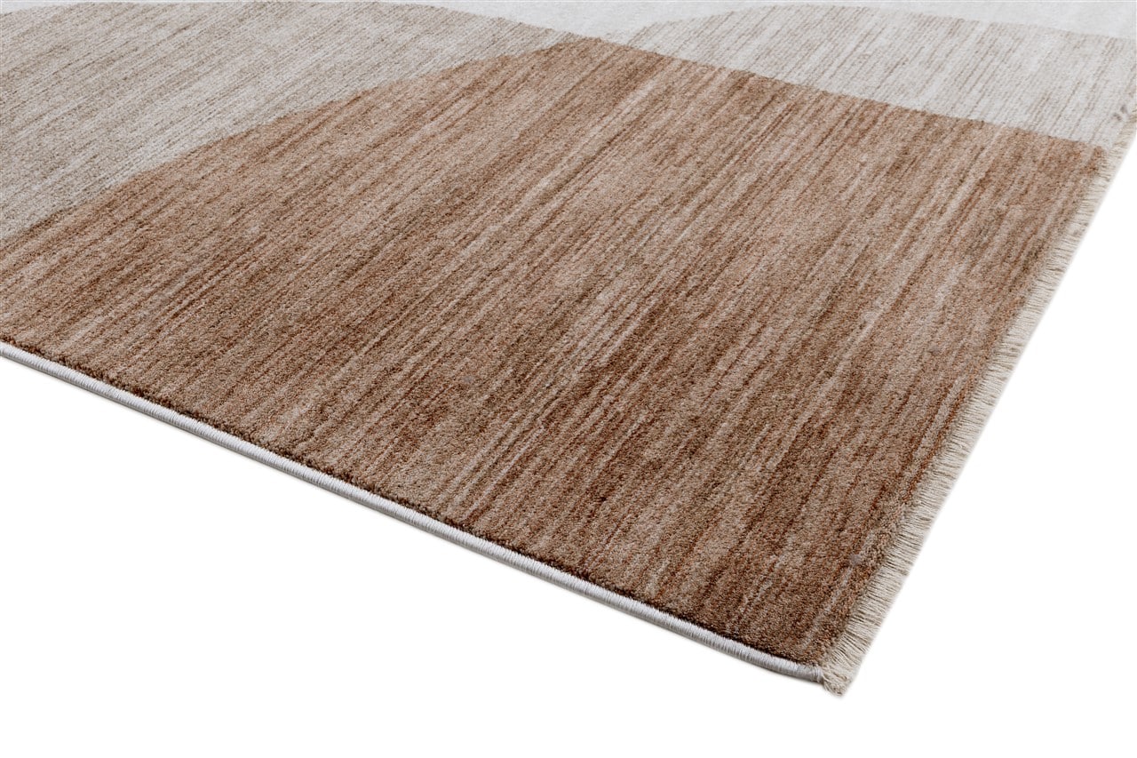TAORMINA C Modern Rug in Beige and Rust | Contemporary Geometric Style, Ideal for Living Rooms and Dining Rooms
