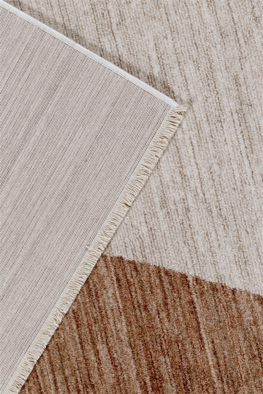 TAORMINA C Modern Rug in Beige and Rust | Contemporary Geometric Style, Ideal for Living Rooms and Dining Rooms