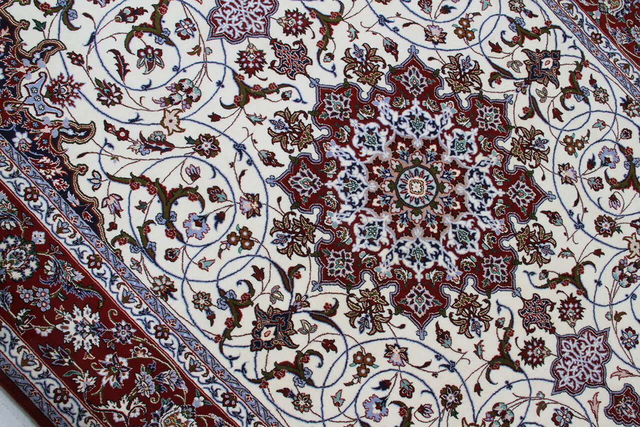 Persian Isfahan Silk & Wool Rug 249_154 cm