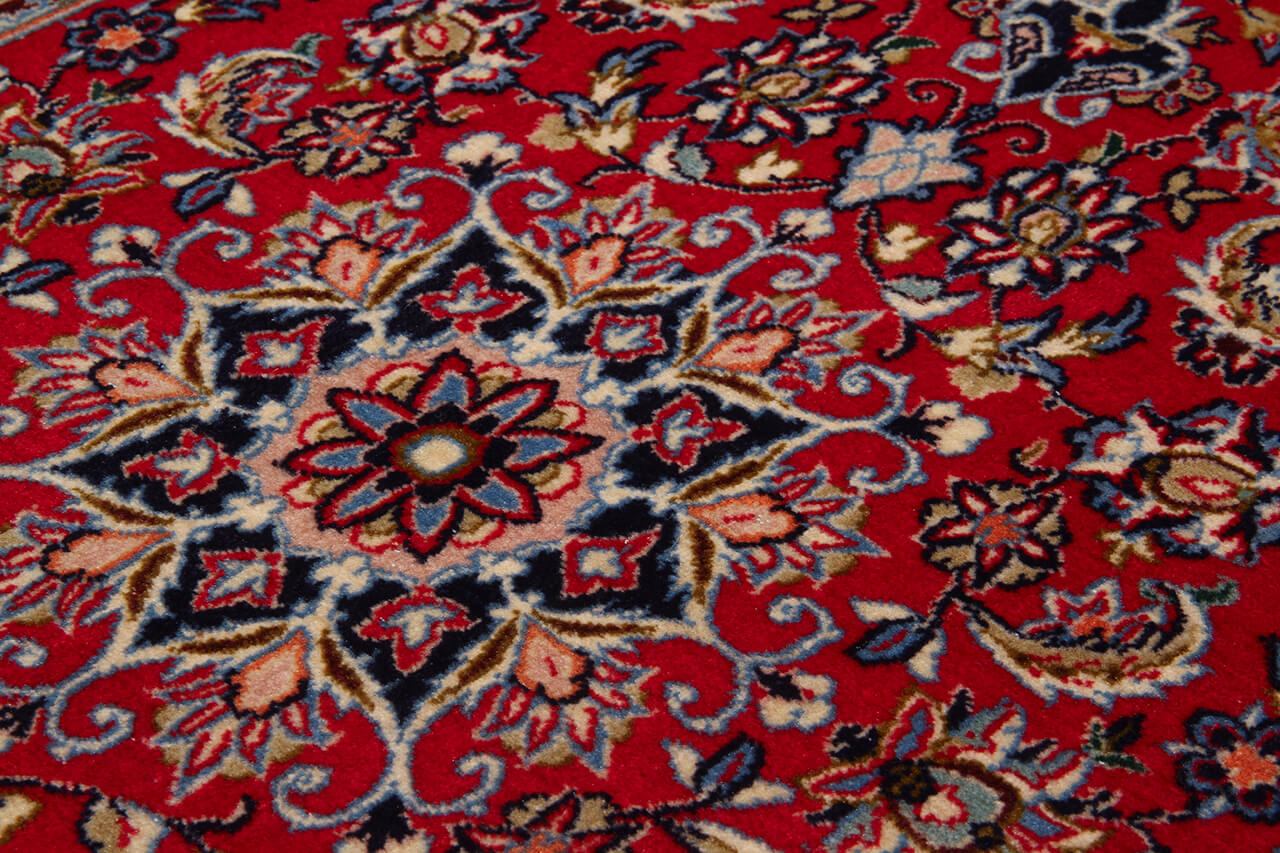 Persian Isfahan Silk & Wool Rug 105_70 cm