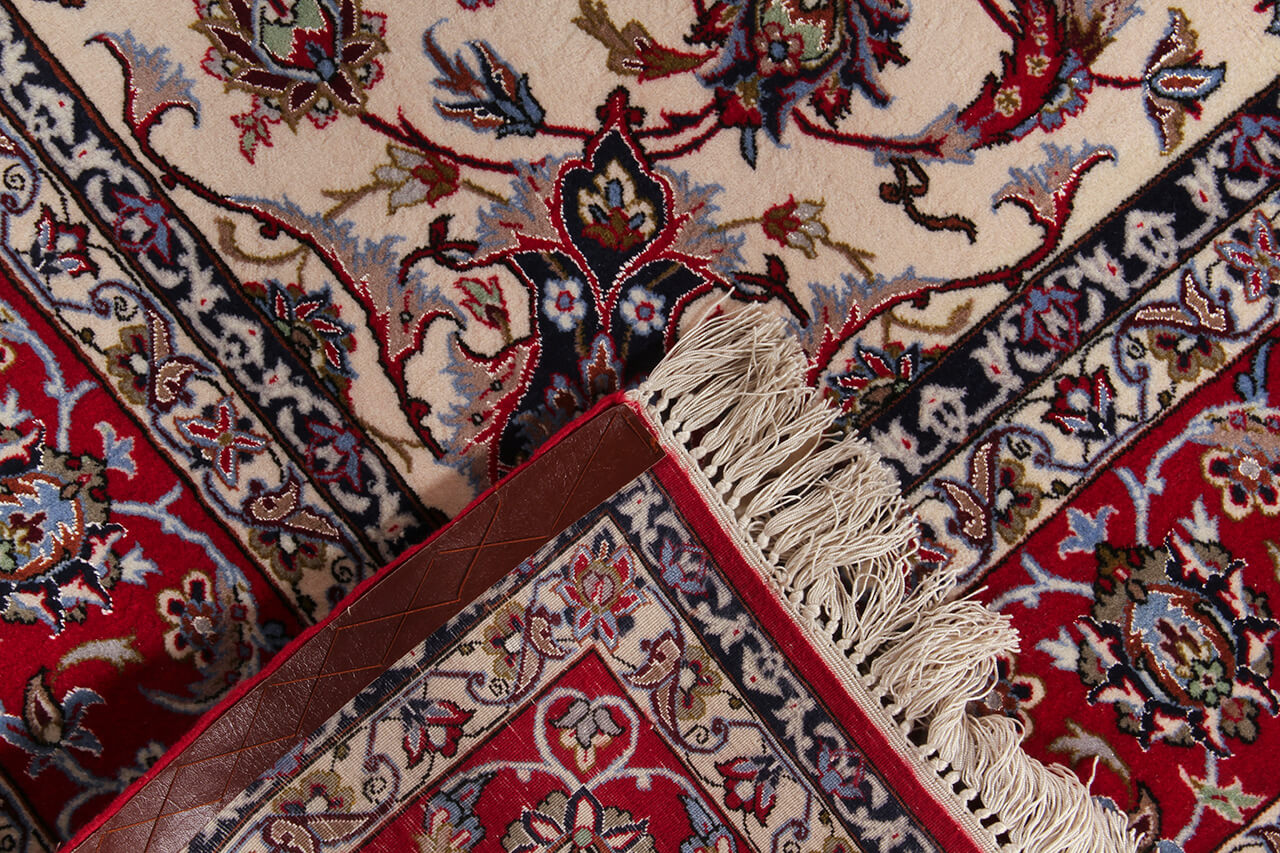 Persian Isfahan Silk & Wool Rug 233_154 cm