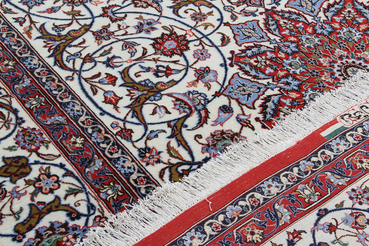 Persian Isfahan Silk & Wool Rug 225_154 cm