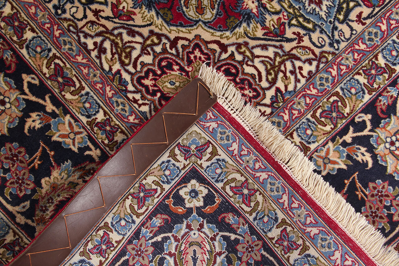 Persian Isfahan Silk & Wool Rug 256_158 cm