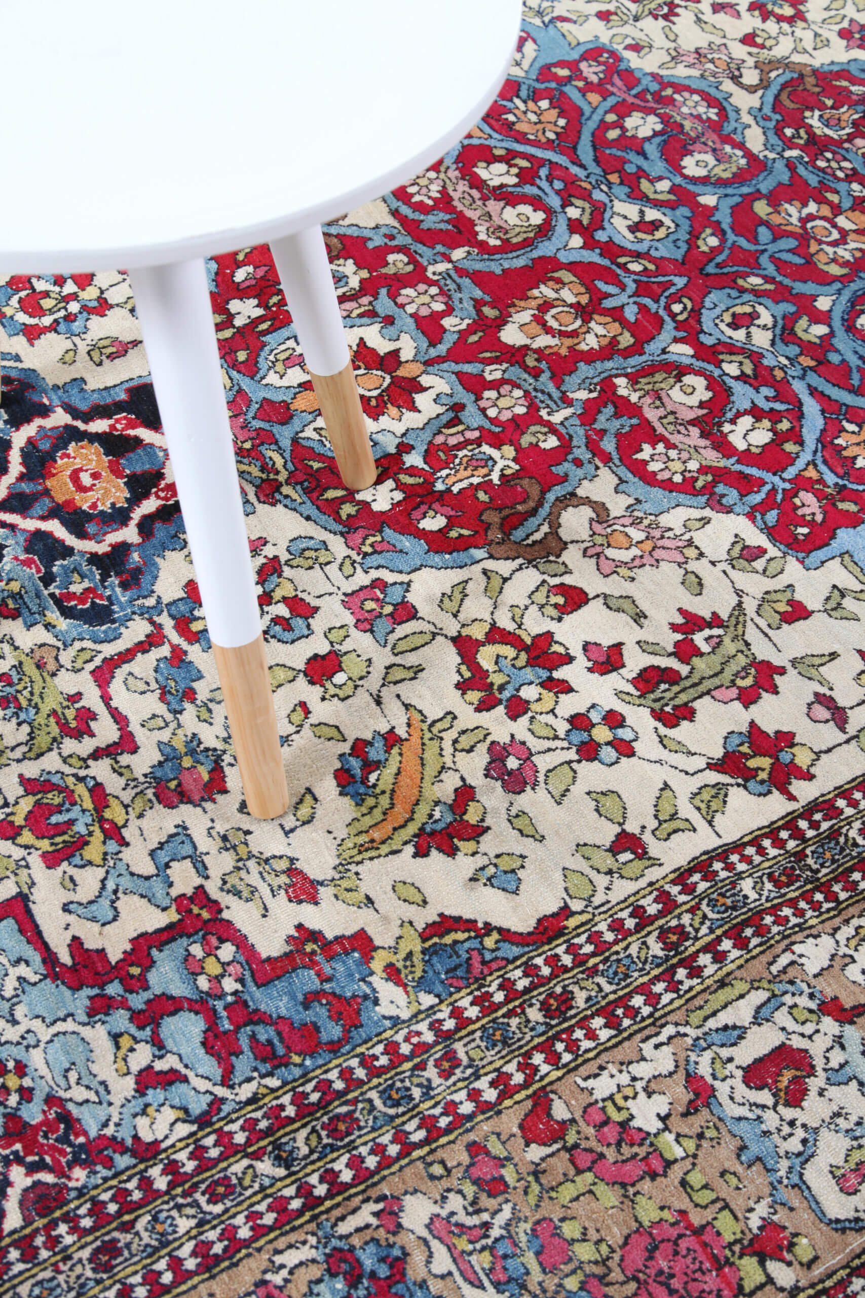 Authentic Antique Persian Isfahan Rug | Hand-Knotted 216x140cm