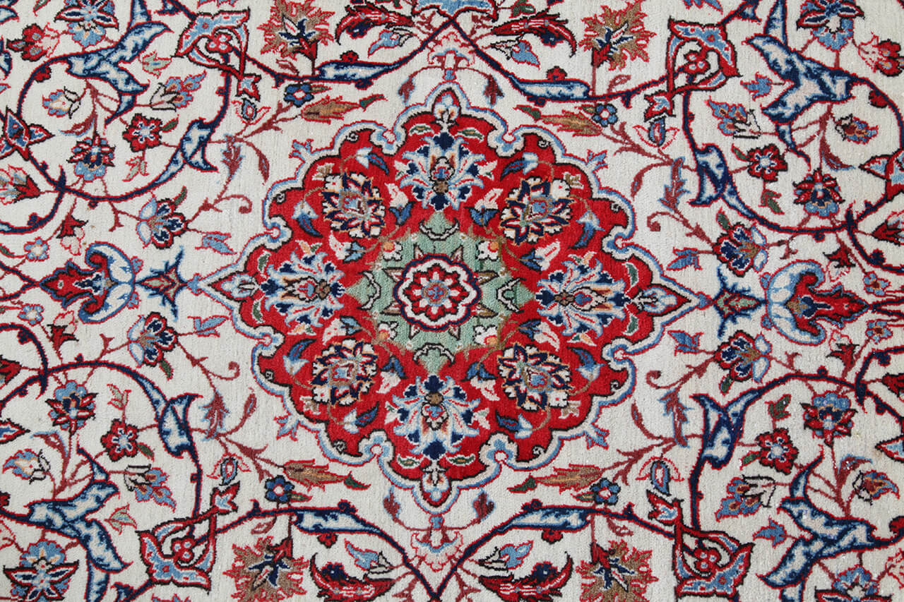 Persian Isfahan Silk & Wool Rug 224_148 cm