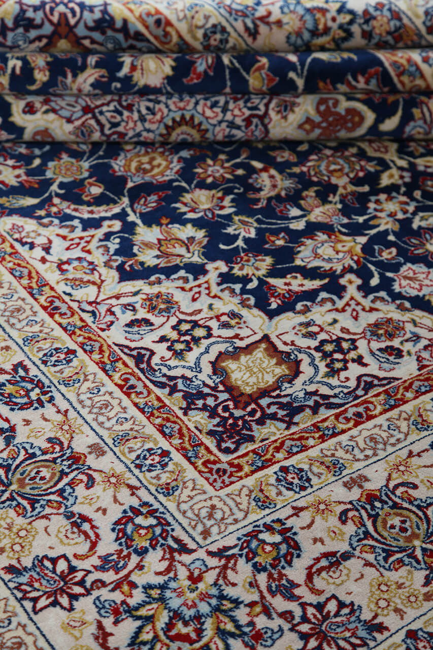 Authentic Antique Persian Isfahan Rug | Hand-Knotted 225x150cm