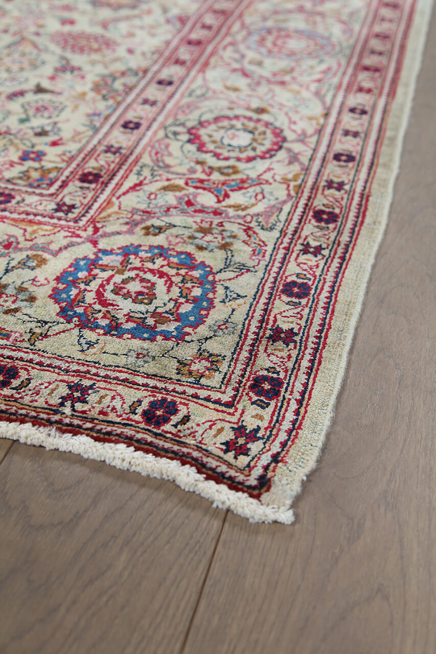 Authentic Antique Persian Isfahan Rug | Hand-Knotted 208x127cm