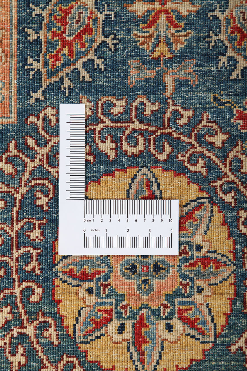 Handmade Ziegler Decorative Floral Rug, 243x167cm