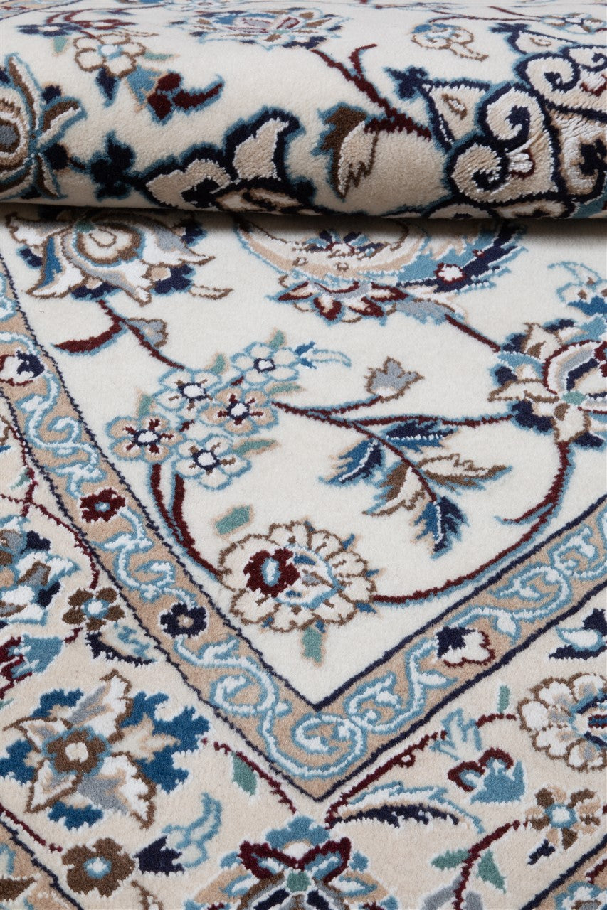 Fine Persian Nain Corner Rug 9La 130_130 cm