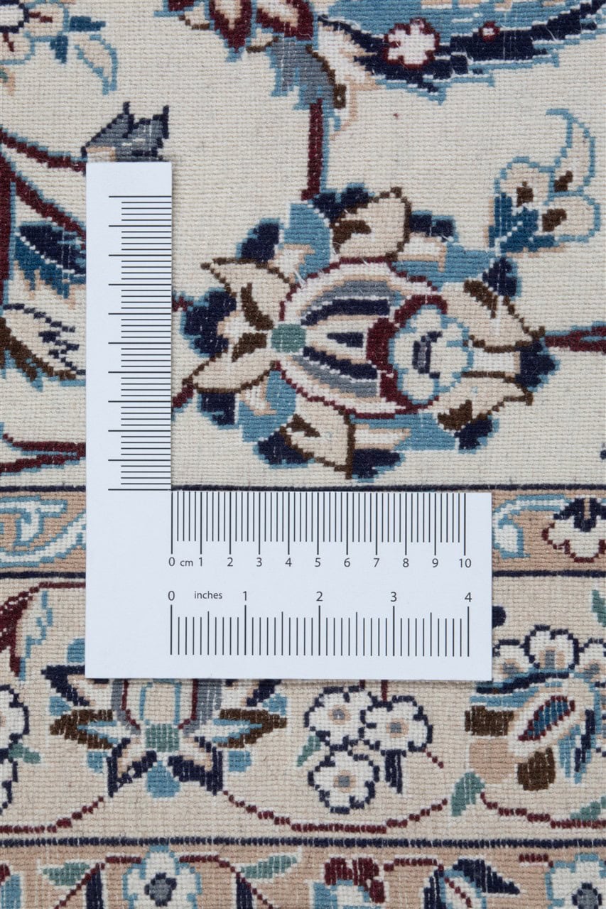 Fine Persian Nain Corner Rug 9La 130_130 cm
