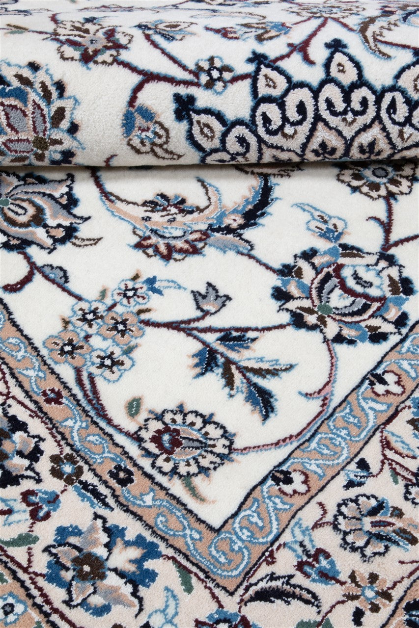 Fine Persian Nain Corner Rug 9La 120_120 cm
