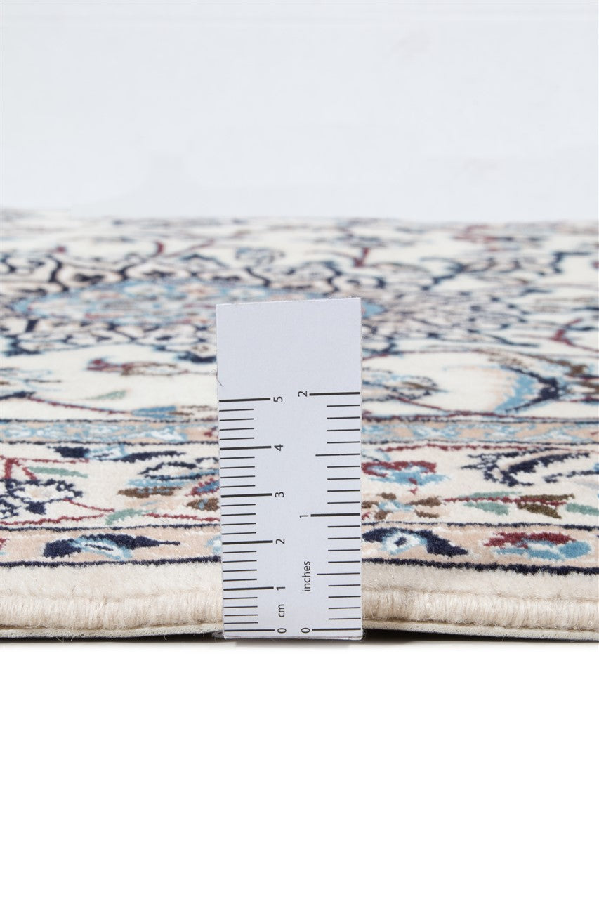 Fine Persian Nain Corner Rug 9La 120_120 cm