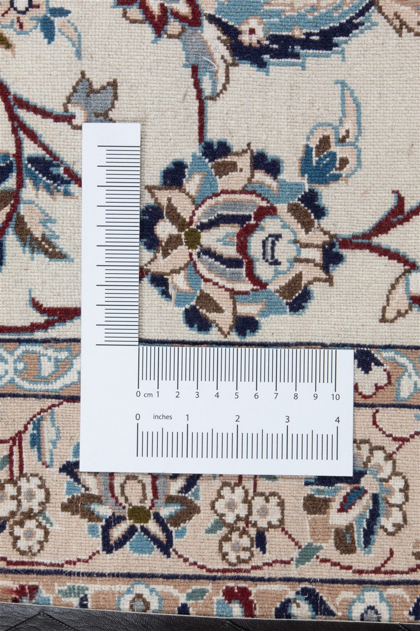 Fine Persian Nain Corner Rug 9La 116_116 cm
