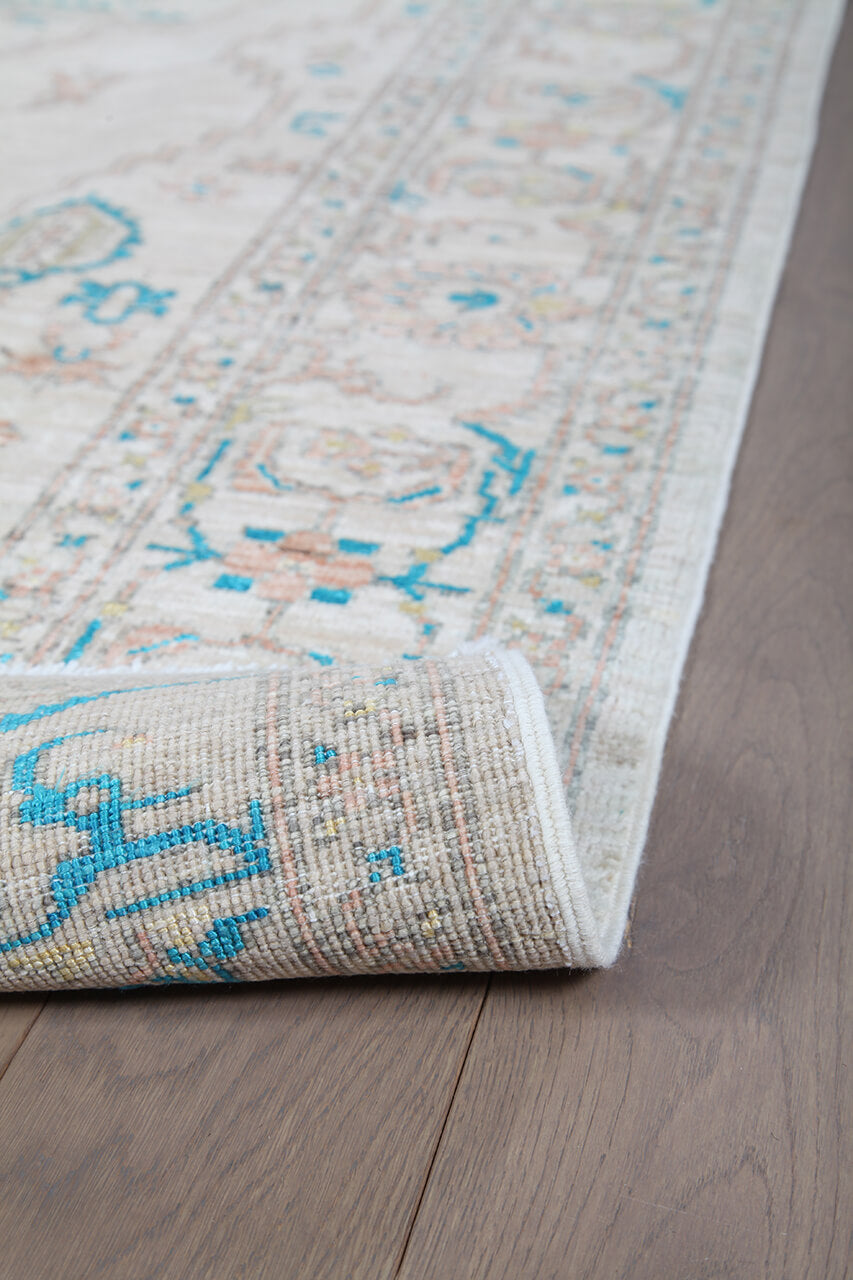 Handmade Ziegler Decorative Floral Rug, 238x175cm