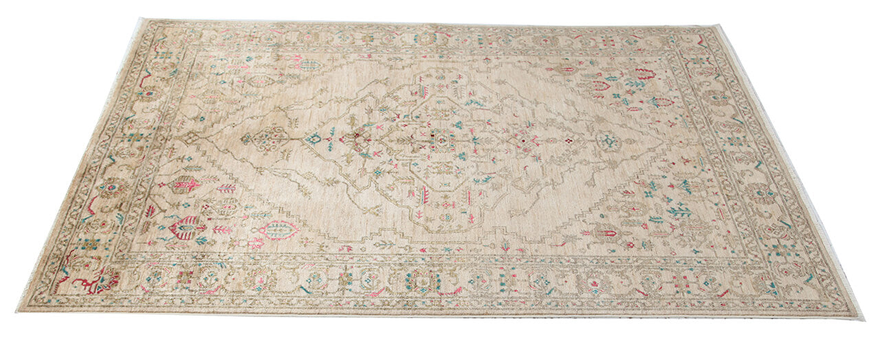 Handmade Ziegler Decorative Floral Rug, 233x169cm