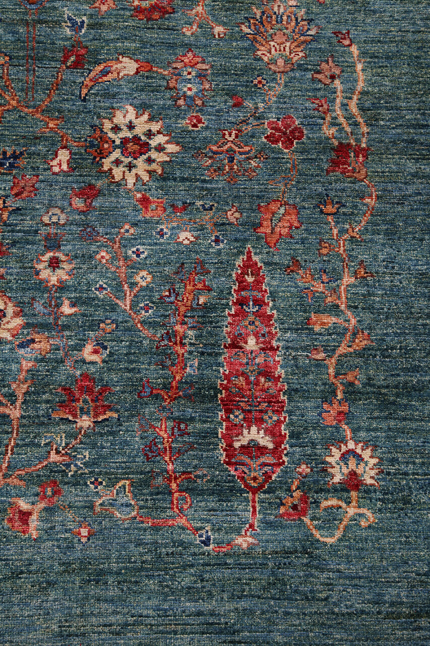 Handmade Ziegler Decorative Floral Rug, 242x170cm