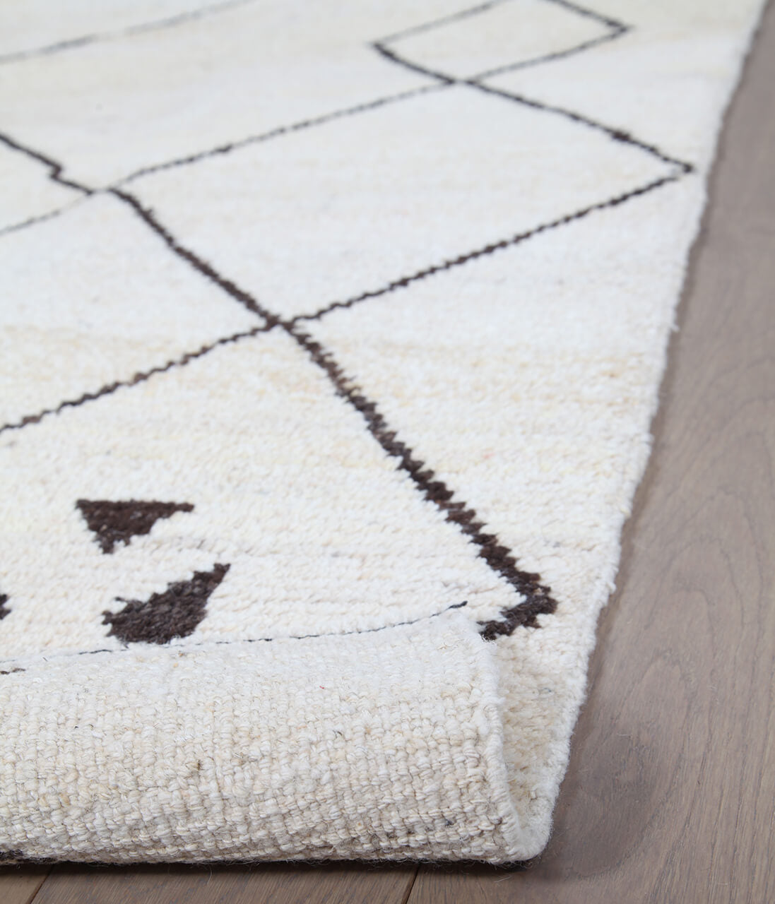 Taimany - Multicolor Tribal Wool Rug - Hand-Knotted 240x150cm