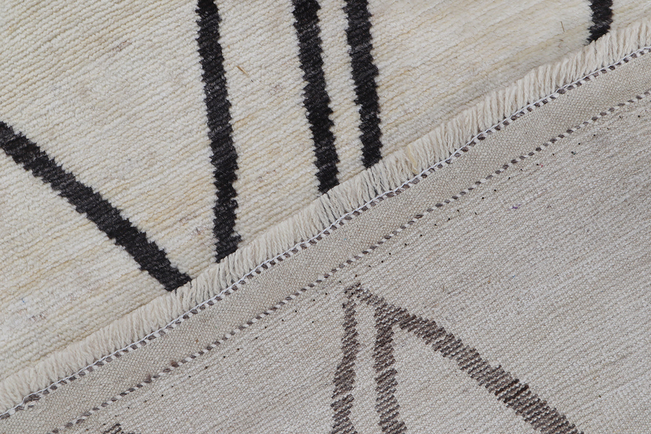 Modern design white Berber style carpet, handmade 237x141cm
