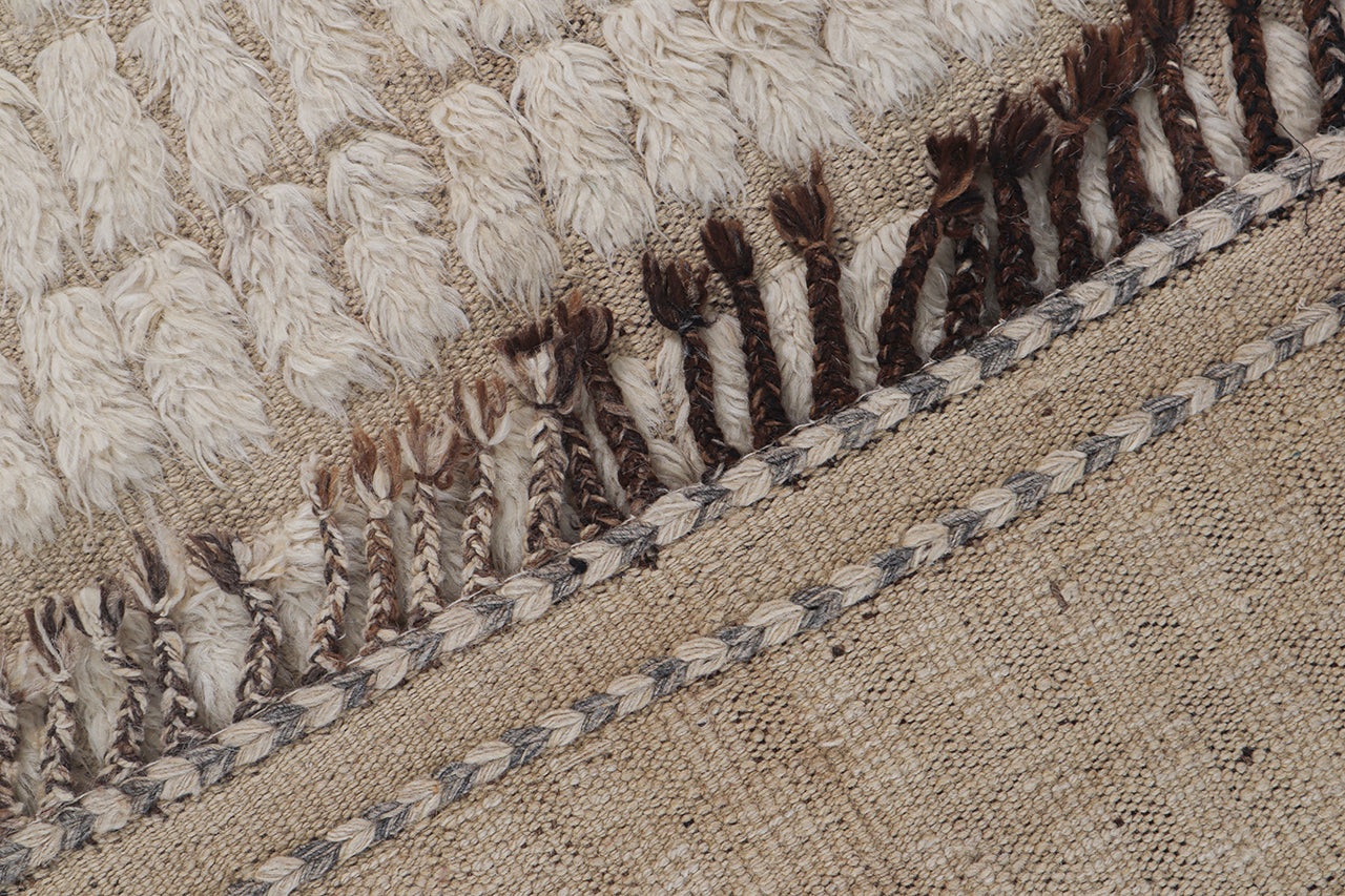 Modern design white Berber style carpet, handmade 239x170cm