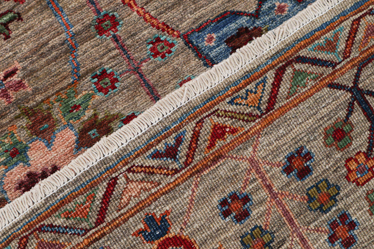 Handmade Ziegler Decorative Floral Rug, 249x172cm