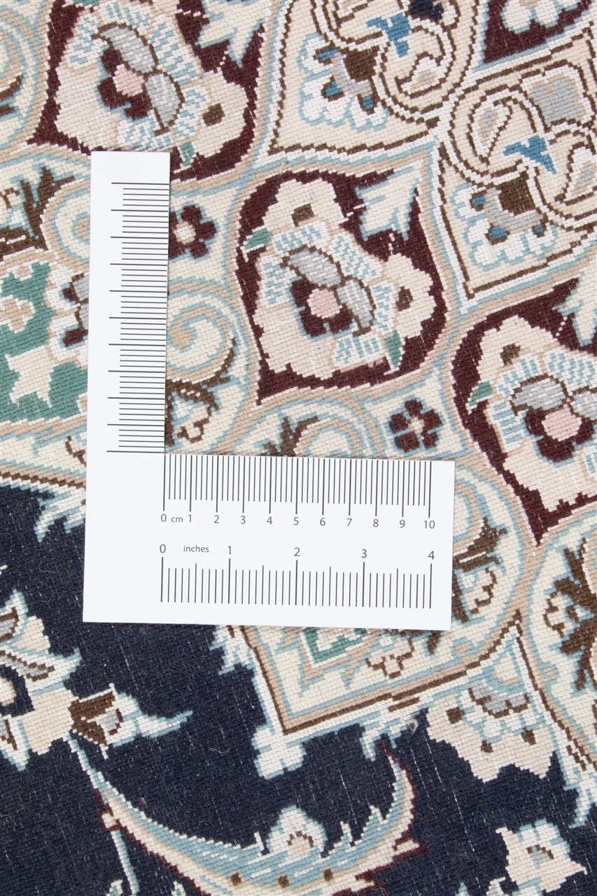Fine Persian Nain Rug 9La 194_194 cm