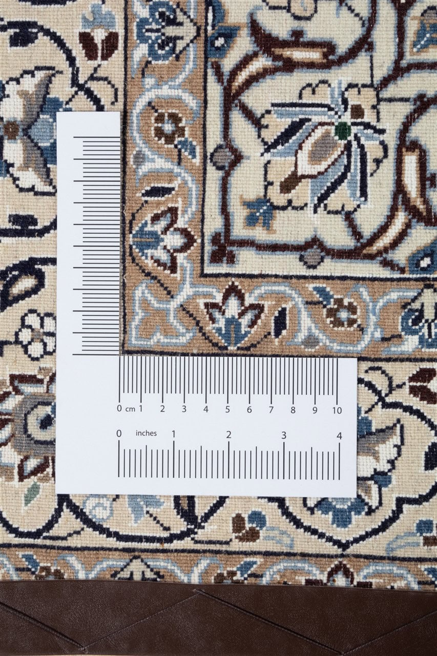 Fine Persian Nain Rug 9La 206_127 cm