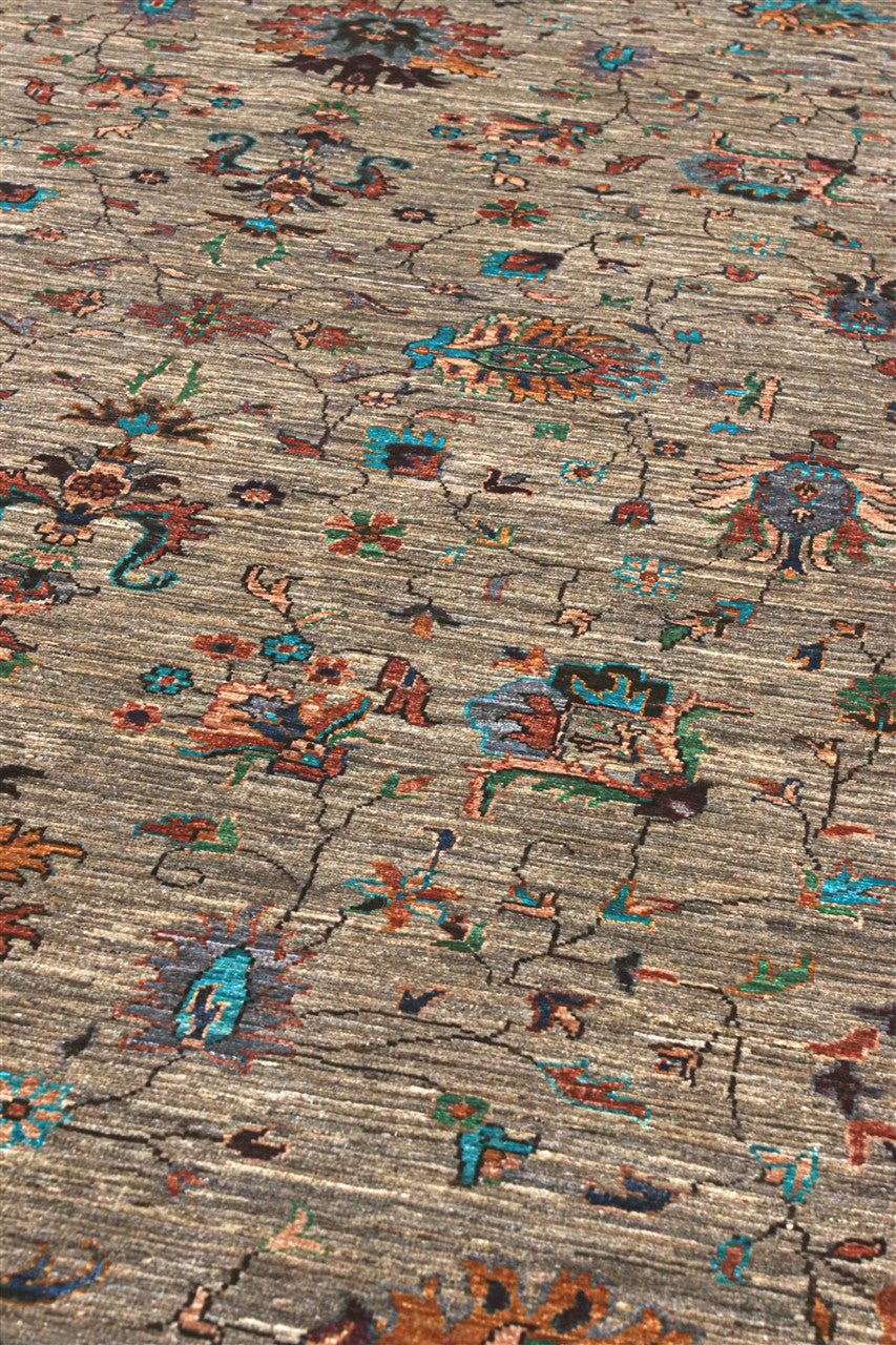 Handmade Ziegler Decorative Floral Rug, 243x174cm