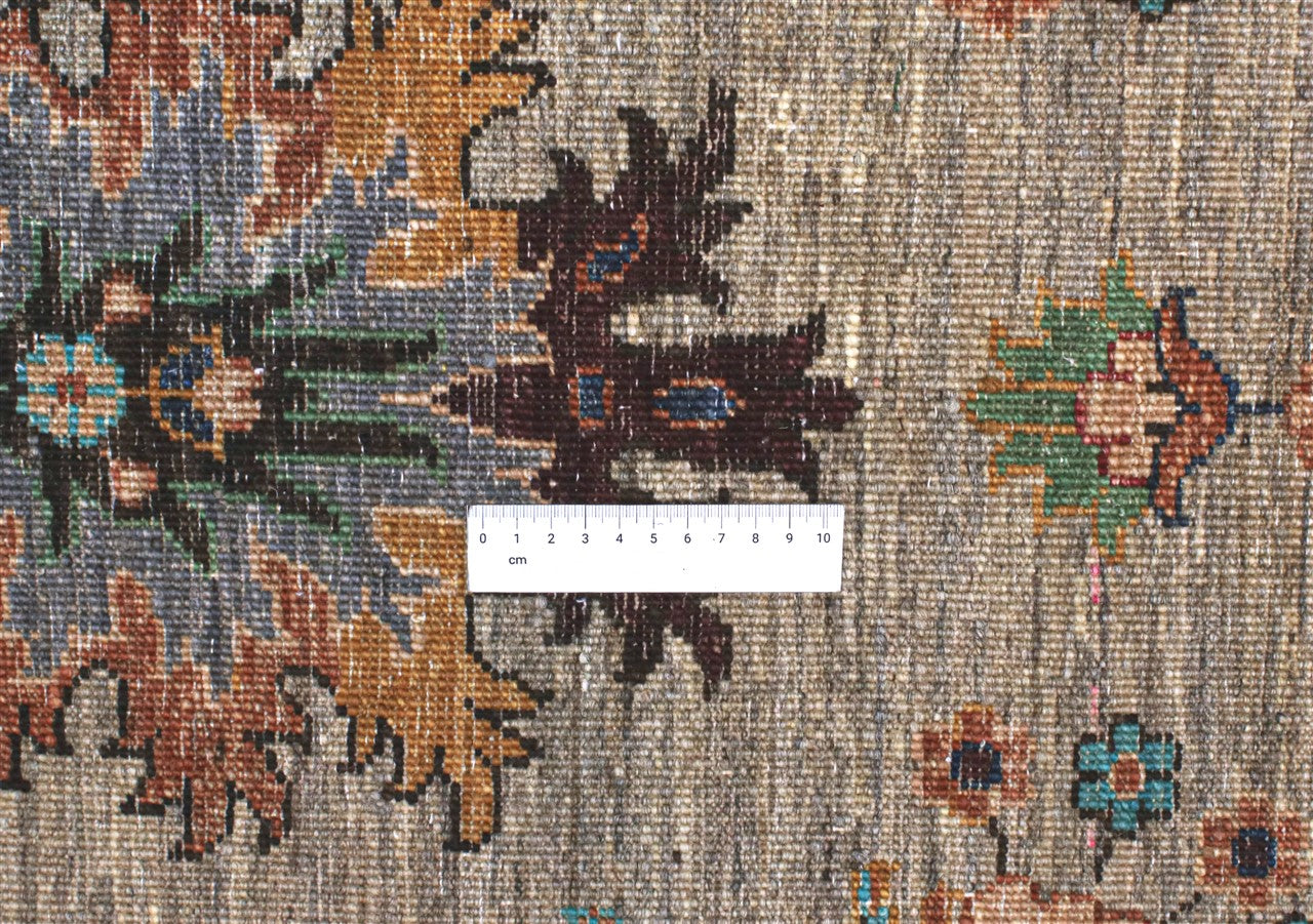 Handmade Ziegler Decorative Floral Rug, 243x174cm