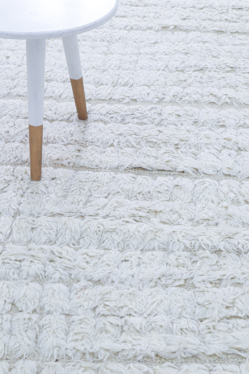Tappeto design moderno bianco stile berbero, fatto a mano 300x212cm