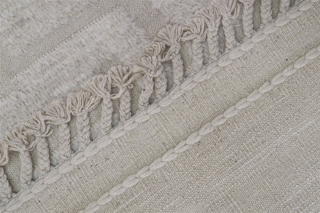 Modern design white Berber style carpet, handmade 310x206cm