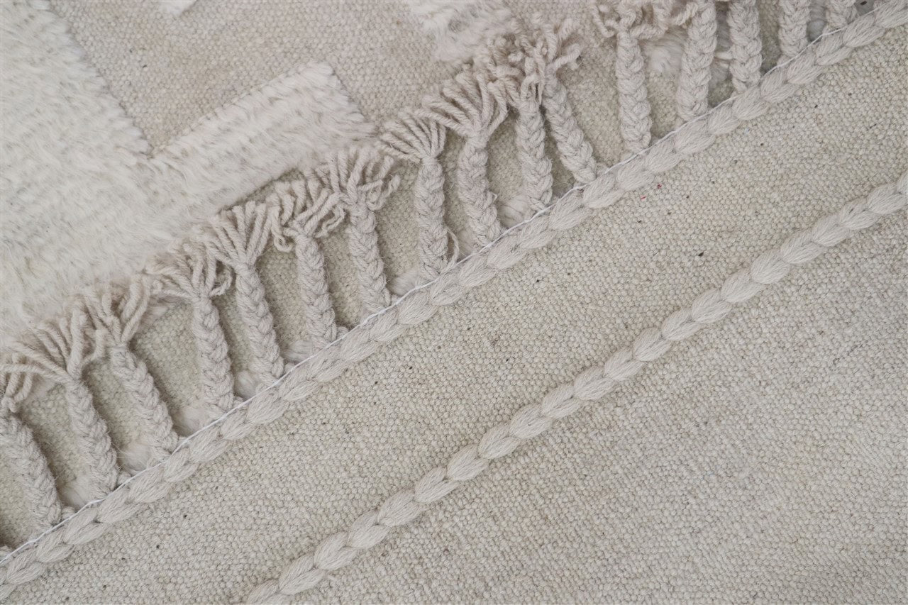 Modern design white Berber style carpet, handmade 292x204cm