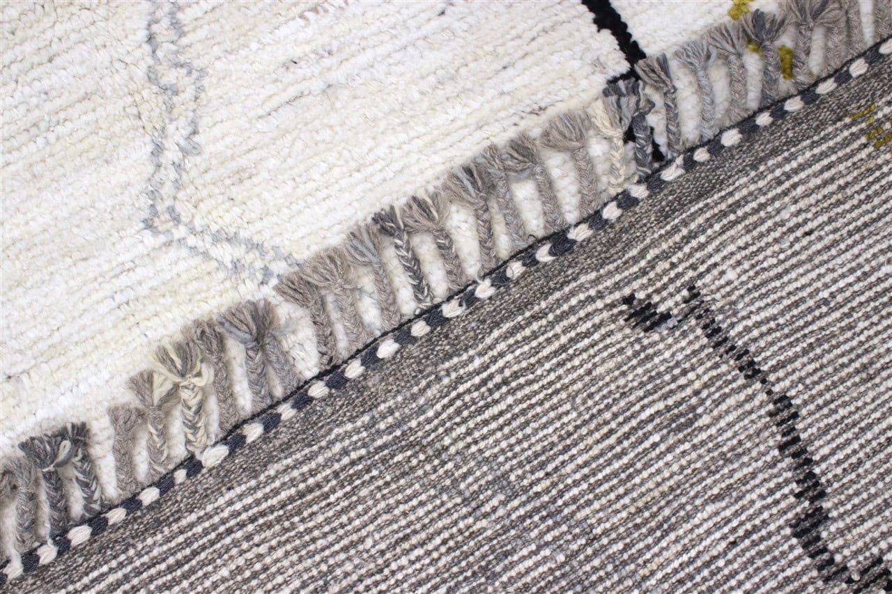Modern design white Berber style carpet, handmade 207x157cm
