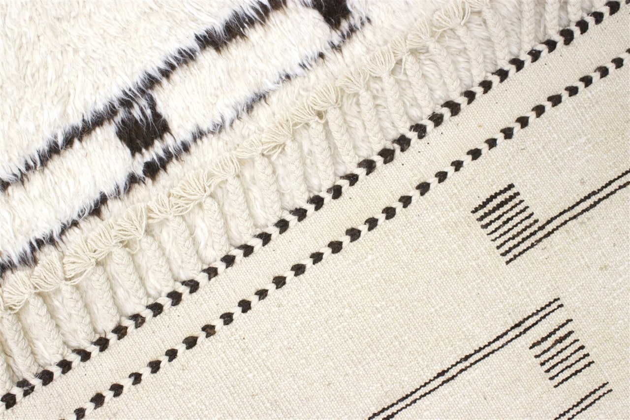 Modern design white Berber style carpet, handmade 299x210cm