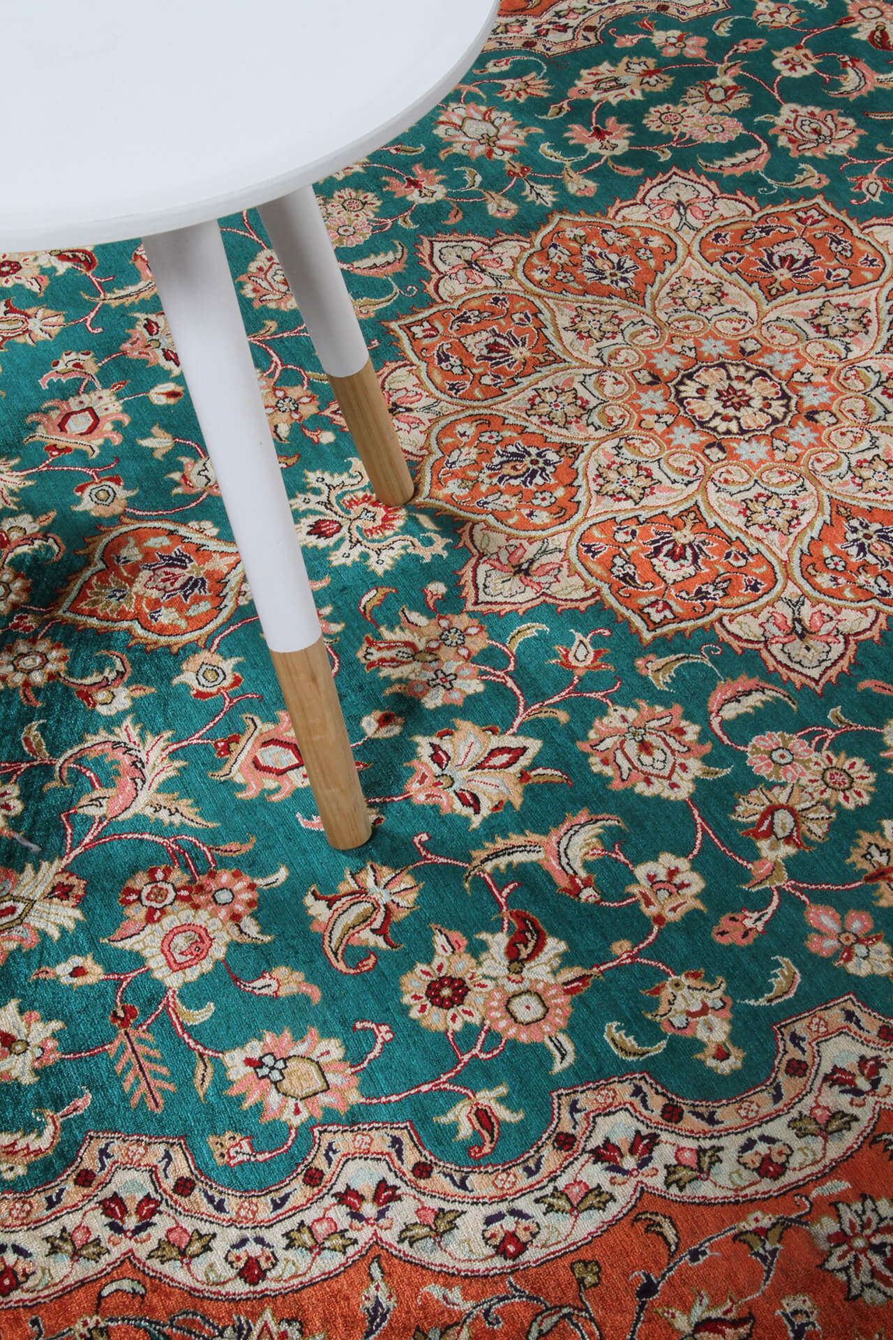 Persian Qum Silk Rug 204_138 cm