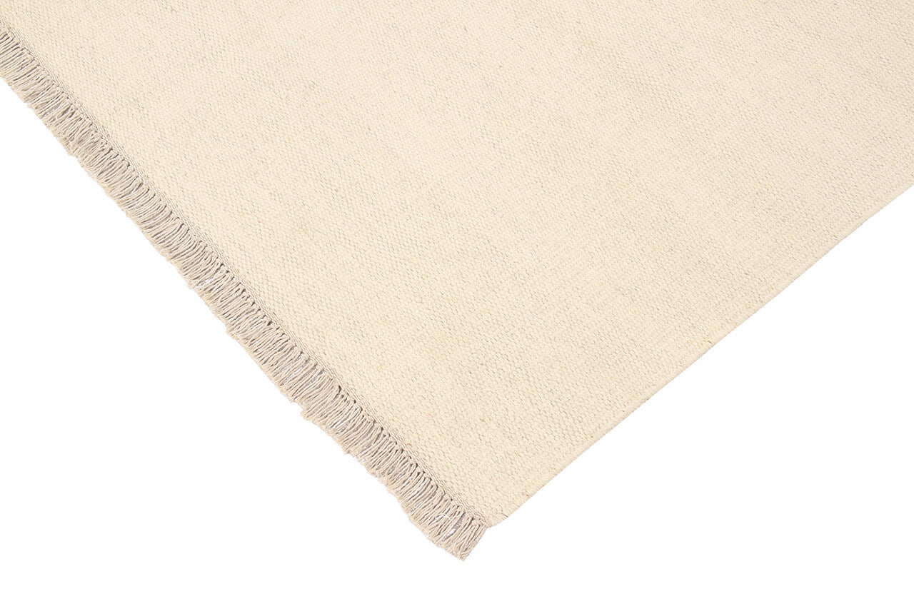 UBIQUE IVORY