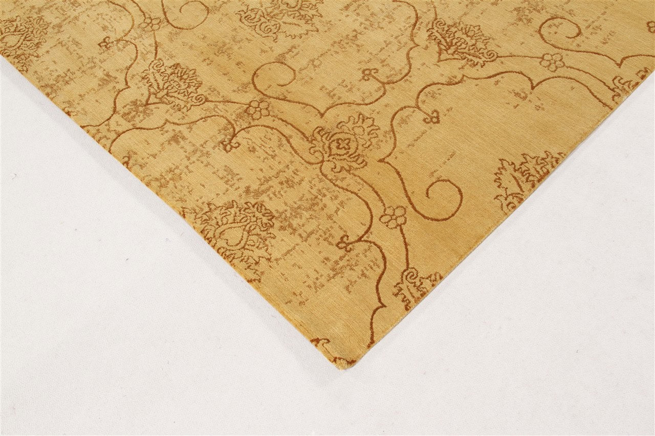 RARE VELVET GOLD