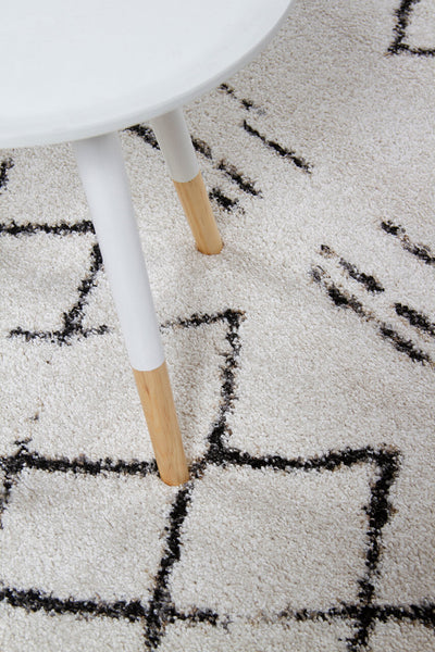Tappeto Bianco stile Berbero Tribale - Disegno Etnico - Antiscivolo | Ideale per Soggiorno, Camera da Letto, Sala da Pranzo - CarpetLiving
