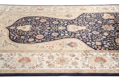 Tappeto Stile Orientale Qoum Shah - Effetto Seta - Disegno Classico - Blu Navy - CarpetLiving