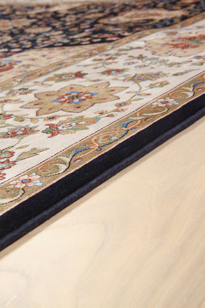 Tappeto Stile Orientale Qoum Shah - Effetto Seta - Disegno Classico - Blu Navy - CarpetLiving